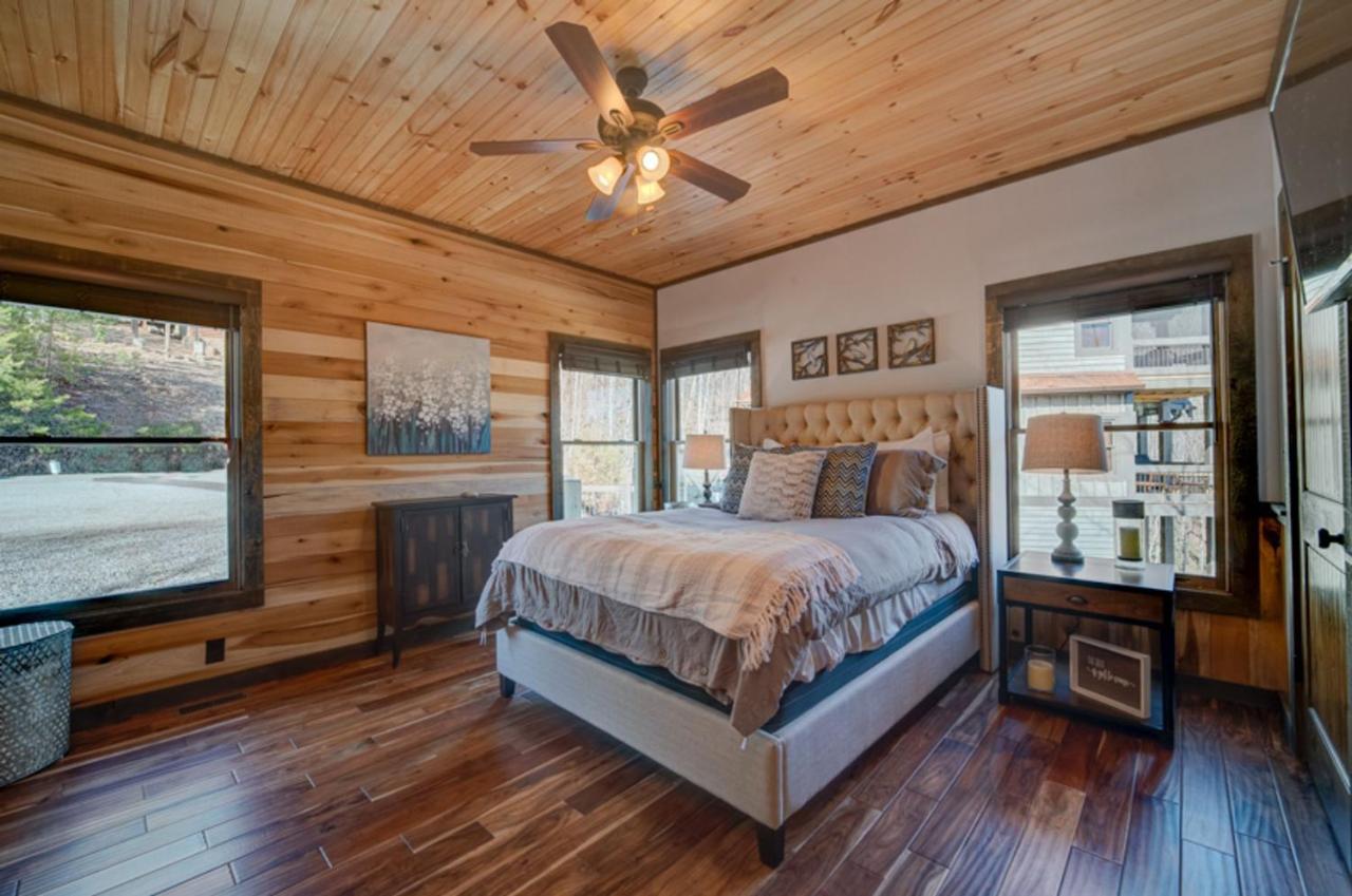 Bear Claw Cabin Blue Ridge Eksteriør bilde